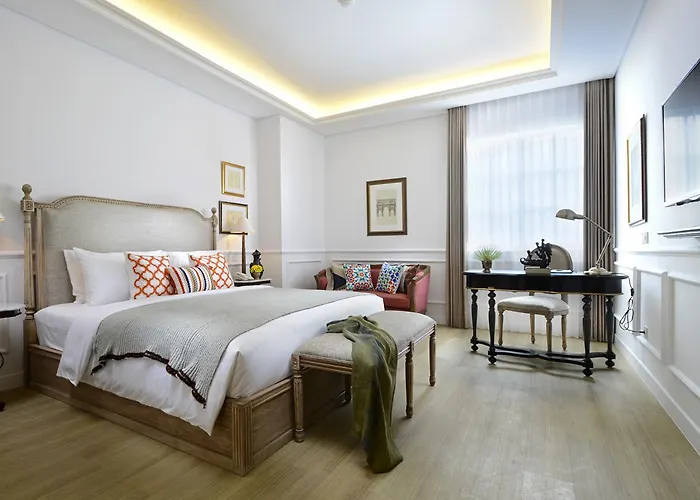 Brava Suites By Zia Surabaya